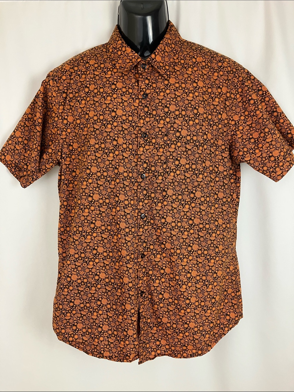 Monument Orange Skull Paisley Print Short Sleeve Shirt Men’s Size Large